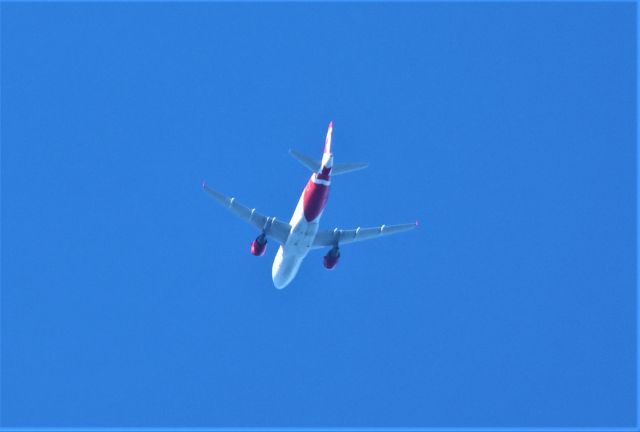Airbus A319 (GBHR) - C-GBHR AIRBUS A-319-114 AIR CANADA ROUGE survolant le fleuve St-Laurent à Lavaltrie QC. le 04-09-2022 à 17:07