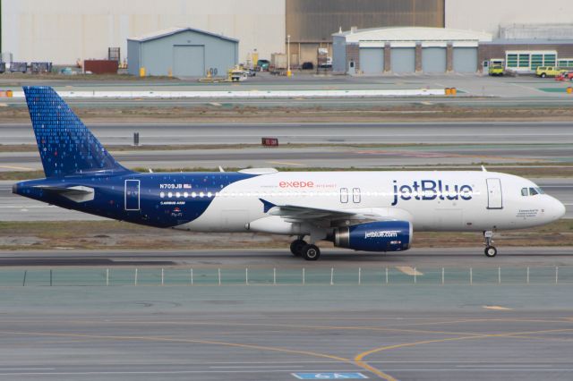 Airbus A320 (N709JB)