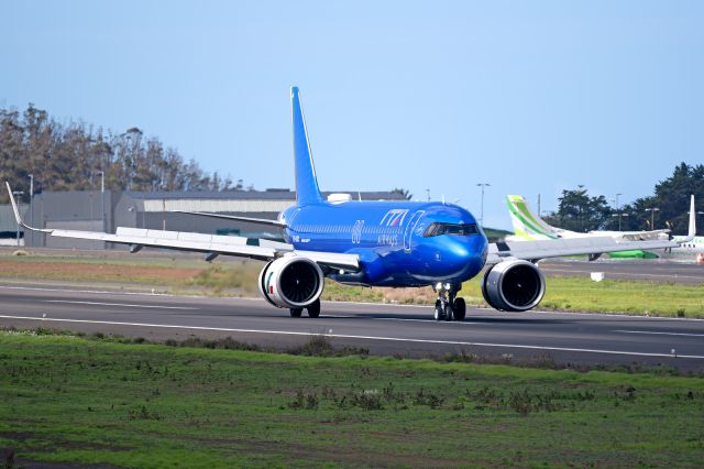 Airbus A320 (EI-HJD) - TENERIFE NORTE AIRPORTbr /17/11/2024