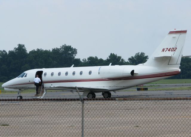 Cessna Citation Sovereign (N7402) - Parked on the ramp at Downtown Shreveport.
