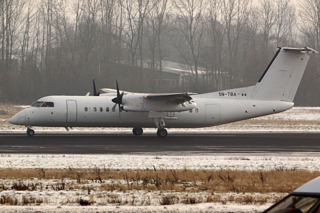 de Havilland Dash 8-300 (5N-TBA)