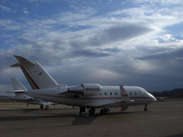 Canadair Challenger (N604CE)