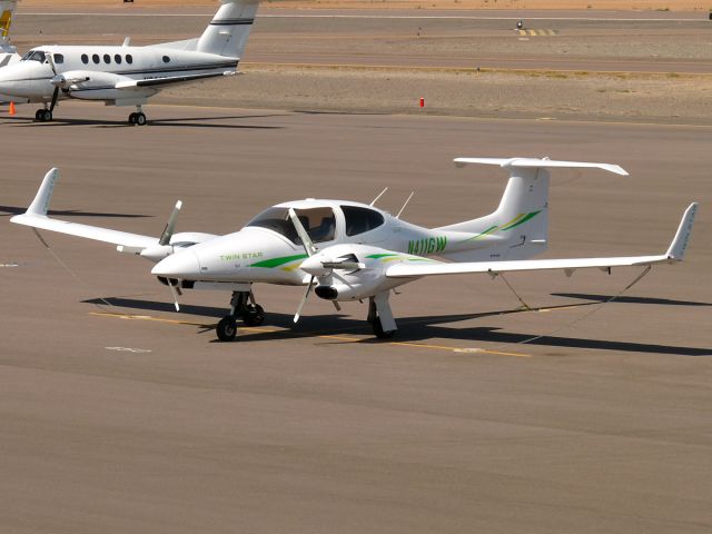 Diamond Twin Star (N411GW)