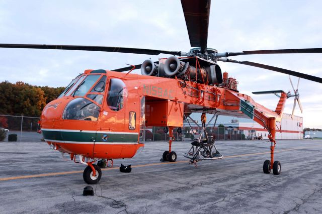 Sikorsky CH-54 Tarhe (N159AC) - An Erickson Sikorsky S-64F Sky Crane "Camille" (c/n 64084) at KTOL on 31 Oct 2016.