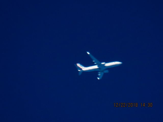 Boeing 737-800 (N868NN)