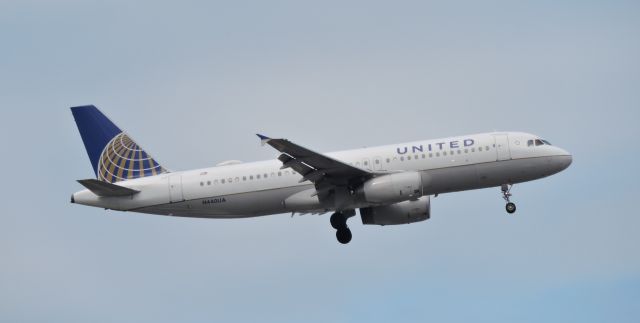 Airbus A320 (N440UA) - Ready to land in May 2017.