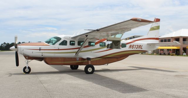 Cessna Caravan (N613RL) - A Cessna C208B-EX Caravan on the Gulf Air Center ramp at Jack Edwards National Airport, Gulf Shores, AL - June 28, 2017.