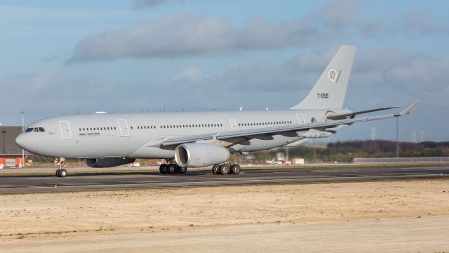 Airbus A330-200 (T059)