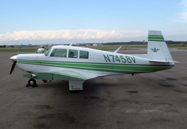 Mooney M-20 (N7458V) - On the way to Oshkosh!