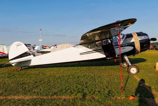 Cessna LC-126 (N195JB)