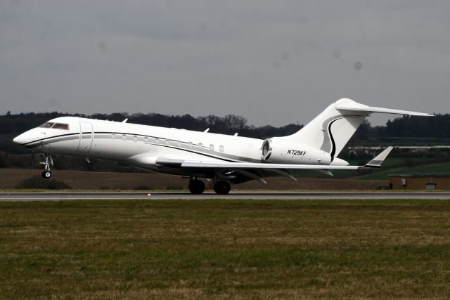 Bombardier Global Express (N729KF)