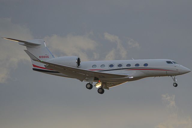 N1980G — - Beautiful G550 evening landing at KAPA. 