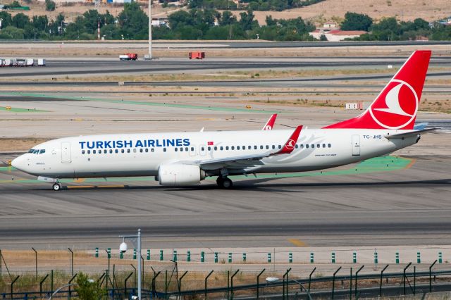 Boeing 737-800 (TC-JHS)