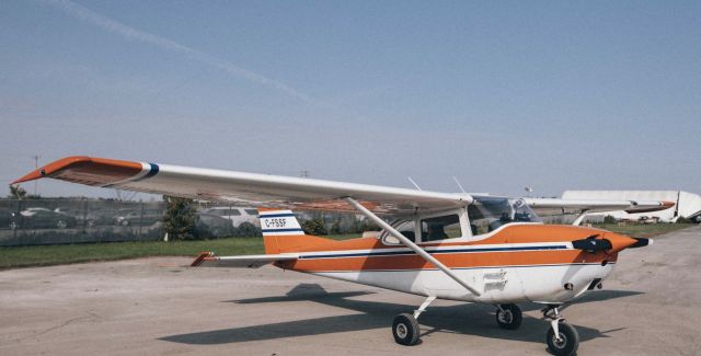 Cessna Skyhawk (C-FSSF)