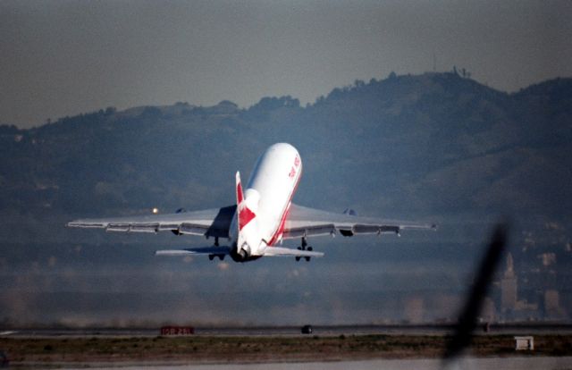 Lockheed L-1011 TriStar —