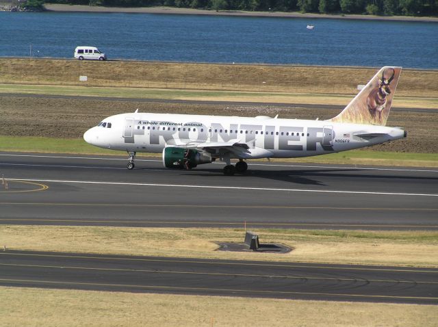 Airbus A319 (N906FR) - 2010-07-29 1804 PDT