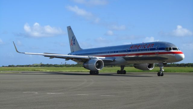 Boeing 757-200 (N643AA)