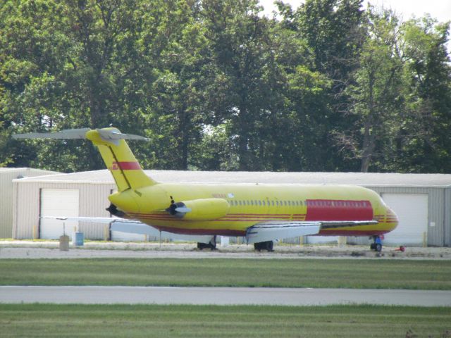 McDonnell Douglas DC-9-40 (N976AX) - N976AX, an abandon DC-9-41 that has been sitting at Wilmington Air Park since 2010.