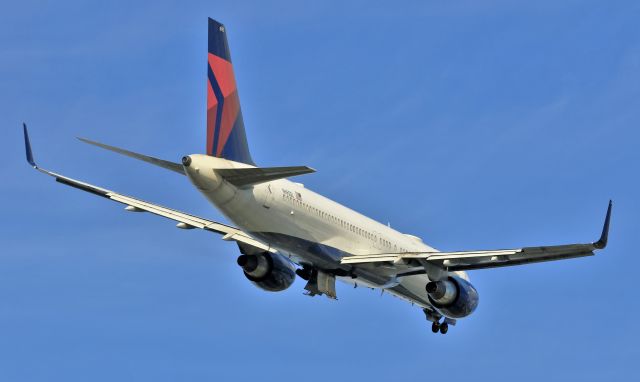 Boeing 757-200 (N690DL) - Delta airlines departing out of St Maarten. 19/11/2020