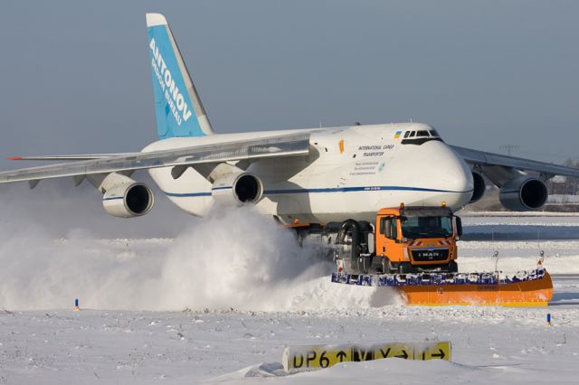 Antonov An-124 Ruslan (UR-82072) - End of November 2010