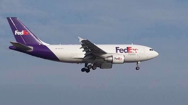 Airbus A310 (N803FD) - Very happy about photographing on the the last eight active A310-300 in the FedEx fleet. Seen here 3/30/16 landing at MKE, she was originally delivered to Air Niugini, the national airline of Papua New Guinea, in 1989. She was also one of the three planes in the JES Air fleet during the companys short lived history. 