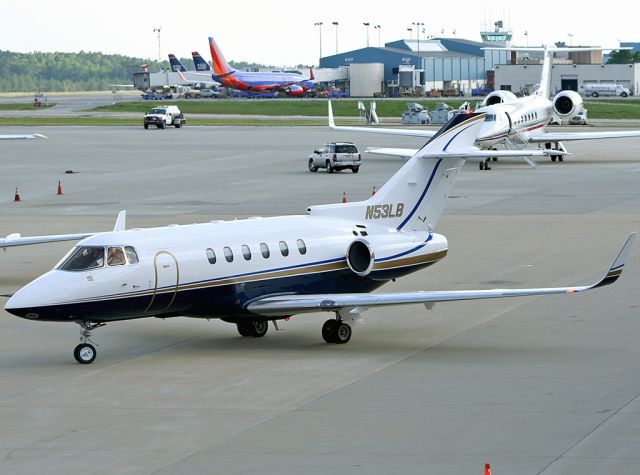 Hawker 800 (N53LB)