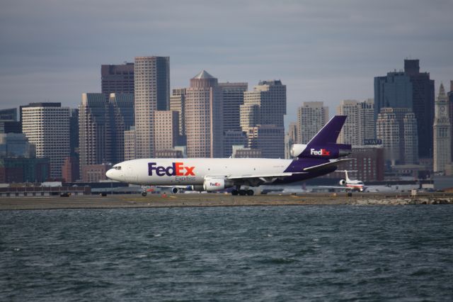 McDonnell Douglas DC-10 (N372FE)