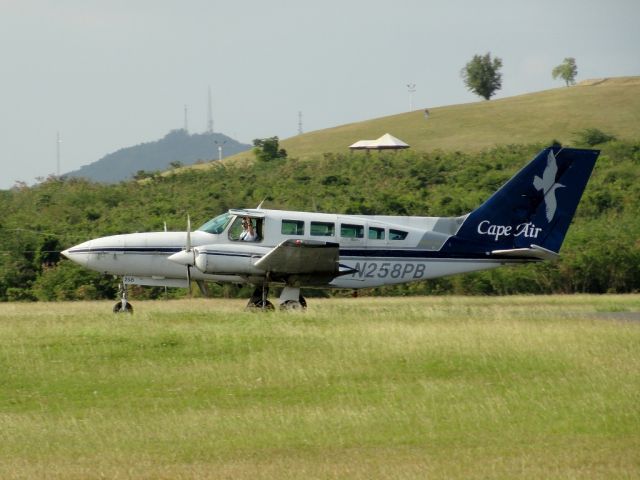 Cessna 402 (N258PB)