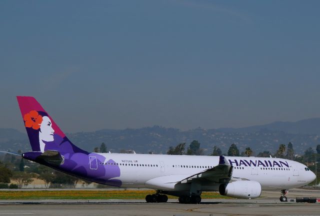 Airbus A330-200 (N470HA) - a rel=nofollow href=http://flightaware.com/live/flight/N370HA/history/20150201/1915Z/KLAX/PHOGhttp://flightaware.com/live/flight/N370HA/history/20150201/1915Z/KLAX/PHOG/a