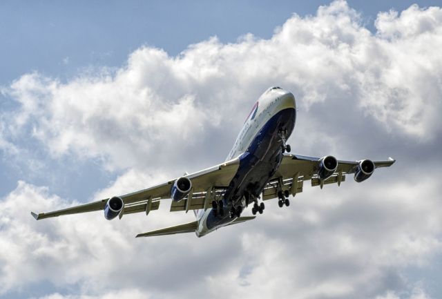 Boeing 747-400 (G-CIVV)