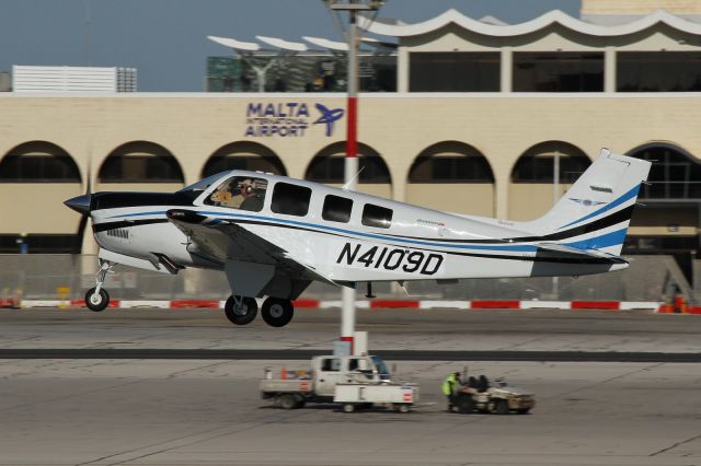 Beechcraft Bonanza (36) (N4109D) - N4109D 2017-12-24 LMML BE 36