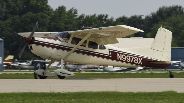 Cessna Skywagon (N9978X) - Airventure 2018