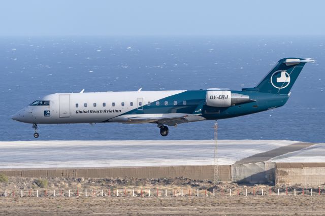 Canadair Regional Jet CRJ-200 (OY-CRJ)