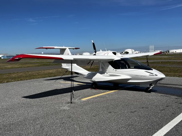 ICON A5 (N584BA) - On the ramp.