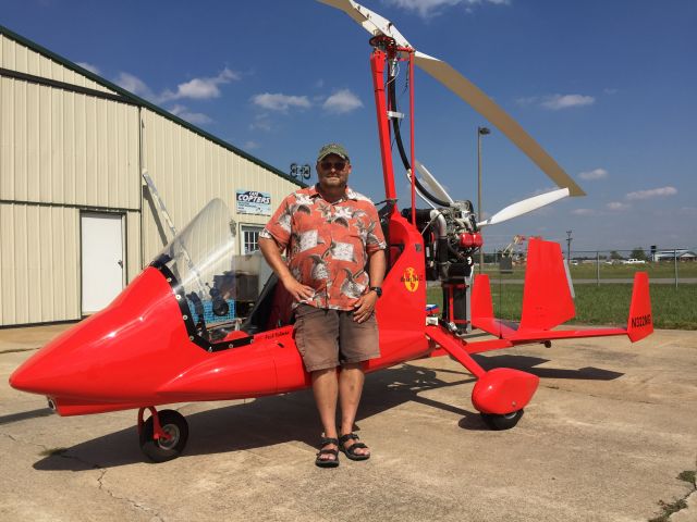 Mooney Mustang (N322MG) - Paul Salmon with his Gyroplane "Missing Link II" after setting new Transcontinental Speed records for Westbound, Eastbound, and Roundtrip in August 2015