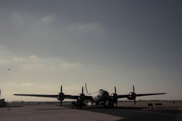 Boeing B-29 Superfortress (N529B)