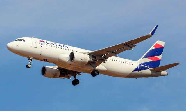 Airbus A320 (PR-MYX) - PR-MYX  Airbus A320-214(WL)  br /LATAM Airlines Brasil br /Teresina Airport, (THE/SBTE), Brazil - 23/02/2021