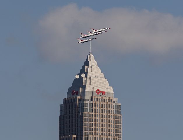 Lockheed F-16 Fighting Falcon — - The USAF Thunderbirds scream over the Key Bank Tower after their Diamond pass, in Cleveland, Ohio during the Cleveland National Air Show on Labor Day 2023. 