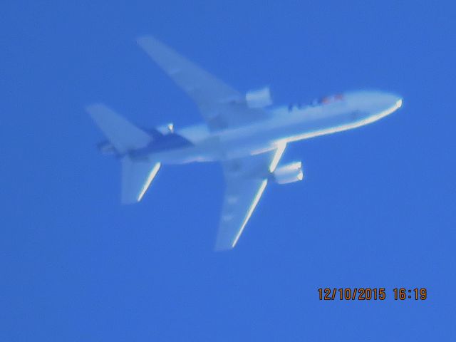 McDonnell Douglas DC-10 (N385FE)