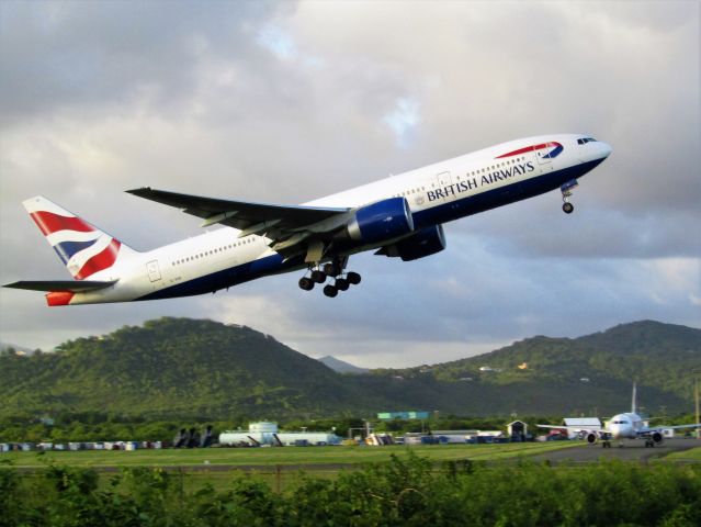 Boeing 777-200 (G-VIIO)