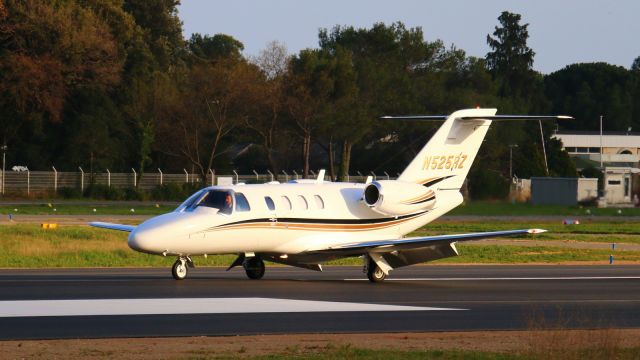 Cessna Citation CJ1 (N525RZ)