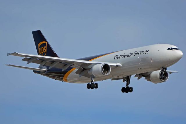 Airbus A300F4-600 (N142UP) - UPS Airbus A300F-622R N142UP at Phoenix Sky Harbor on June 12, 2018.