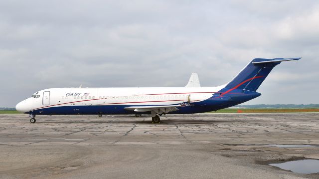 McDonnell Douglas DC-9-30 (N205US) - USA Jet McDonnell Douglas DC-9-32F N205US in Willow Run Airport, Ypsilanti, MI 