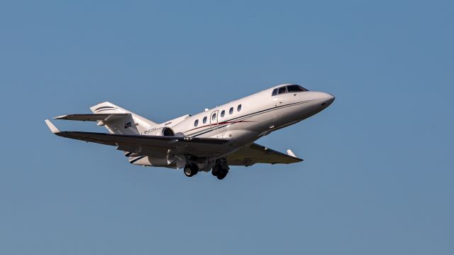 Hawker 800 (VH-SGY)