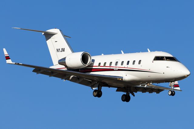 Canadair Challenger (N1JM)