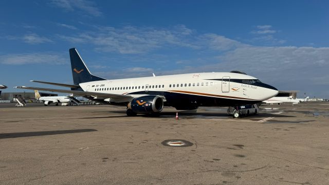 Boeing 737-700 (5A-GRA)