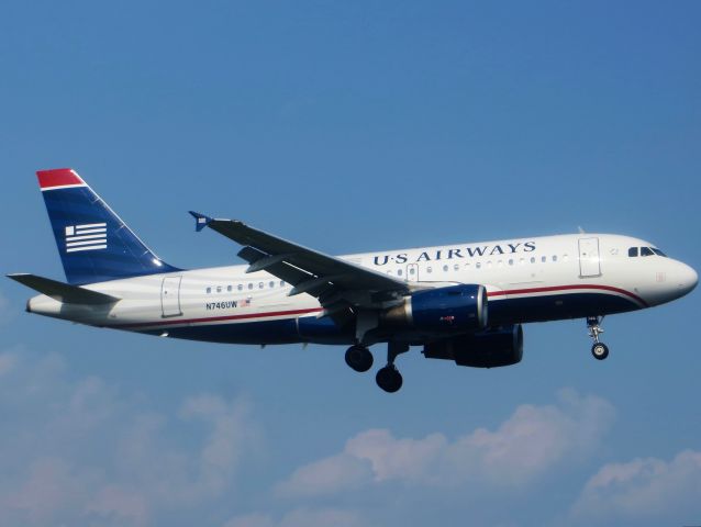 Airbus A319 (N746UW) - US Airways A319 7/19/13