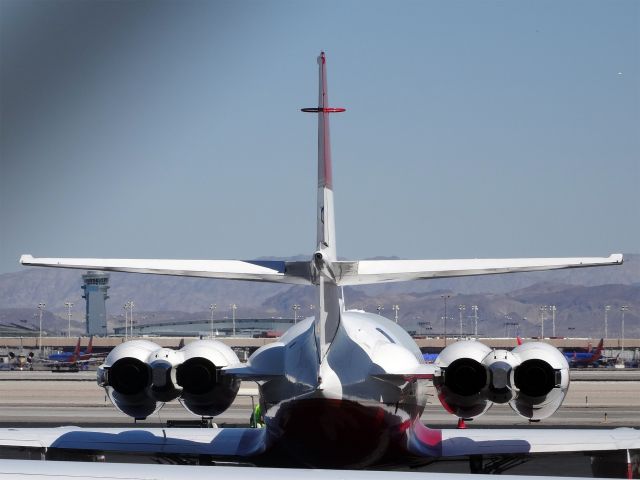 Lockheed Jetstar 2 (N72GW) - L29Bbr /1976 LOCKHEED 1329-25 JETSTAR IIbr /Fixed wing multi enginebr /(12 seats / 4 engines)