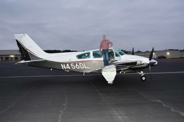 Beechcraft 55 Baron (N456DL) - KSUZ. Glenda Small photography 