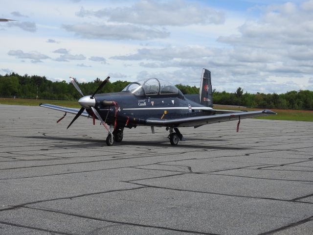 — — - Harvard for Training Cdn Forces Air pilots at Muskoka CYQA